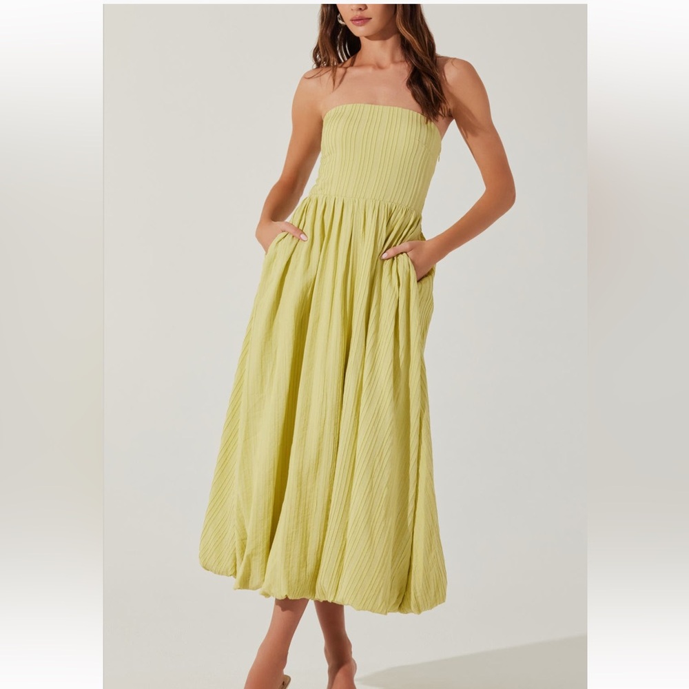 Astr the Label Green Strapless Dress